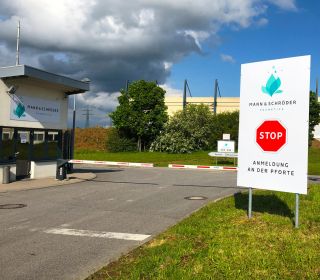 Schilder Mann & Schr&ouml;der H&uuml;ffenhardt