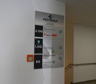 Leitsystemschilder &Auml;rztehaus Bad Rappenau