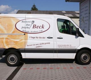 Fahrzeugbeschriftung Bus Bäckerei Beck 1